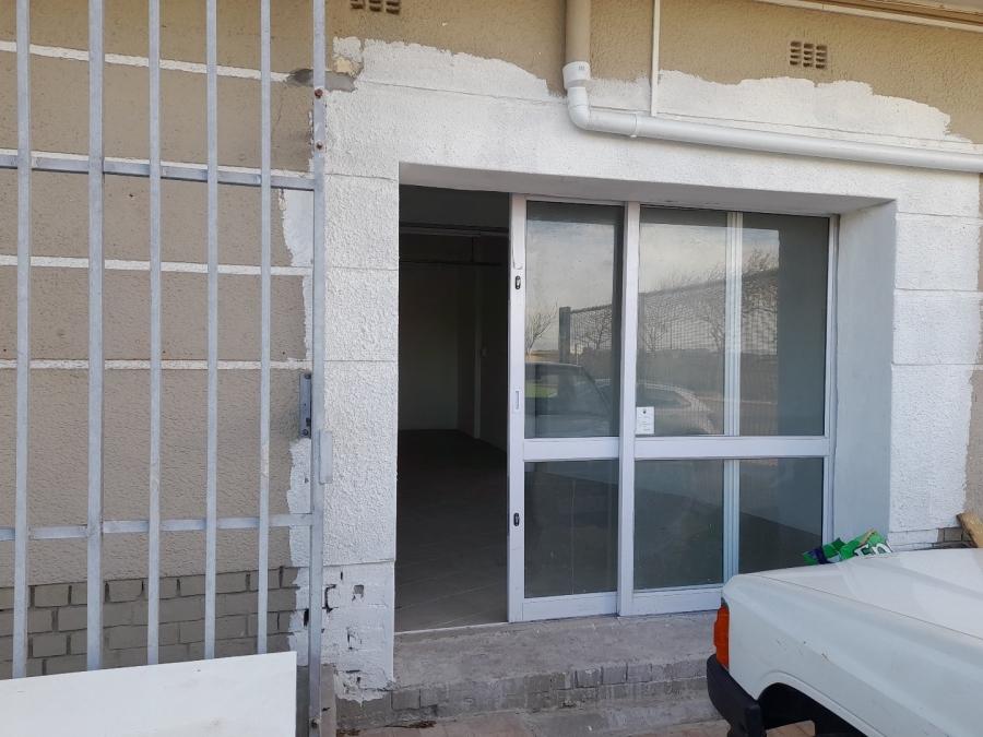 To Let  Bedroom Property for Rent in Kenilworth Western Cape